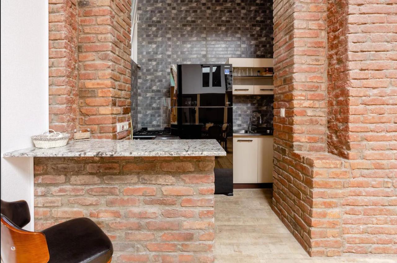 Lovely Dulcet Loft In Center Of Rustaveli Τυφλίδα Εξωτερικό φωτογραφία